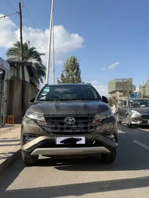 Toyota Rush 2022 Brown