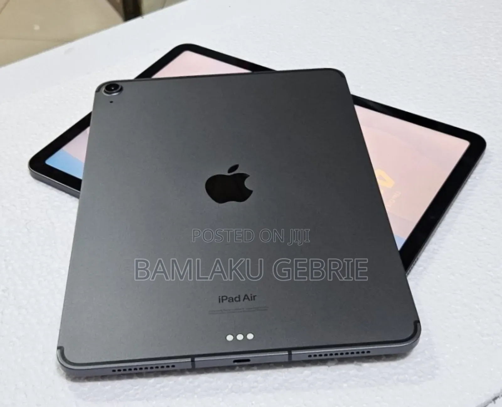 New Apple iPad Air (2022) 64 GB Silver