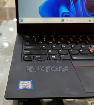 New Laptop Lenovo ThinkPad X1 Carbon 16GB Intel Core I7 SSD 512GB