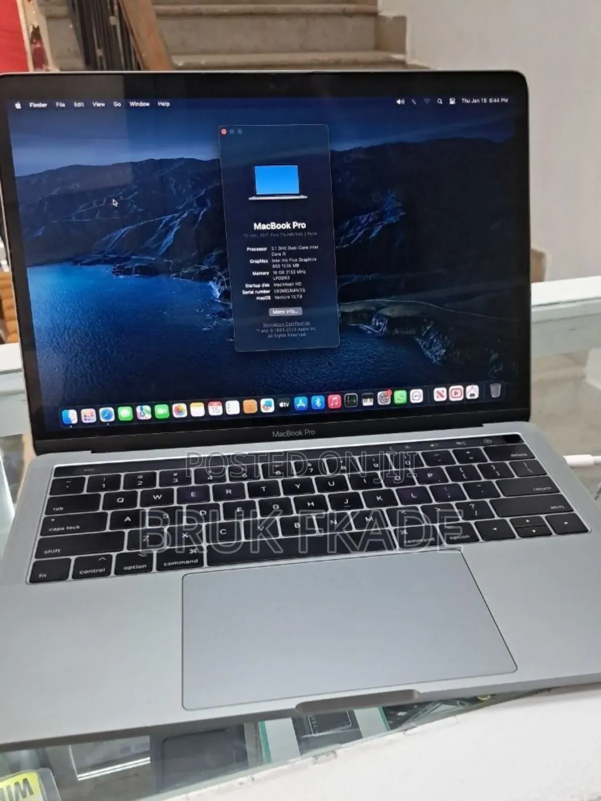 New Laptop Apple MacBook Pro 2017 16GB Intel Core I5 SSD 256GB