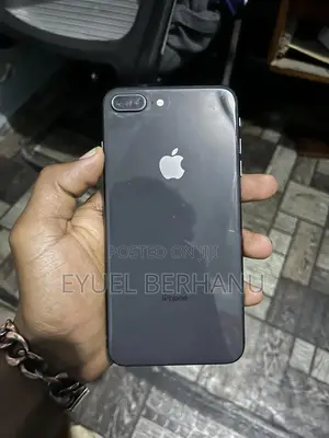 Apple iPhone 8 Plus 64 GB Black