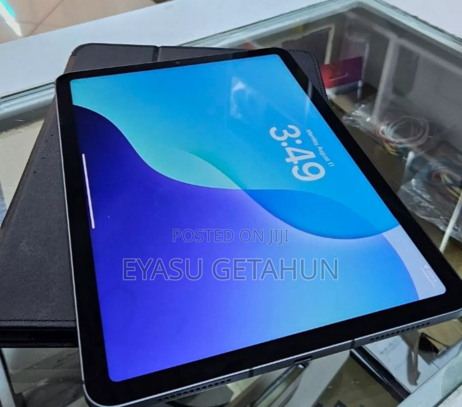 New Apple iPad Air 64 GB