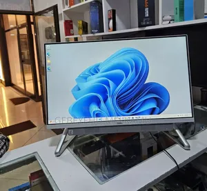 New Laptop Dell 12GB Intel Core I7 SSD 512GB