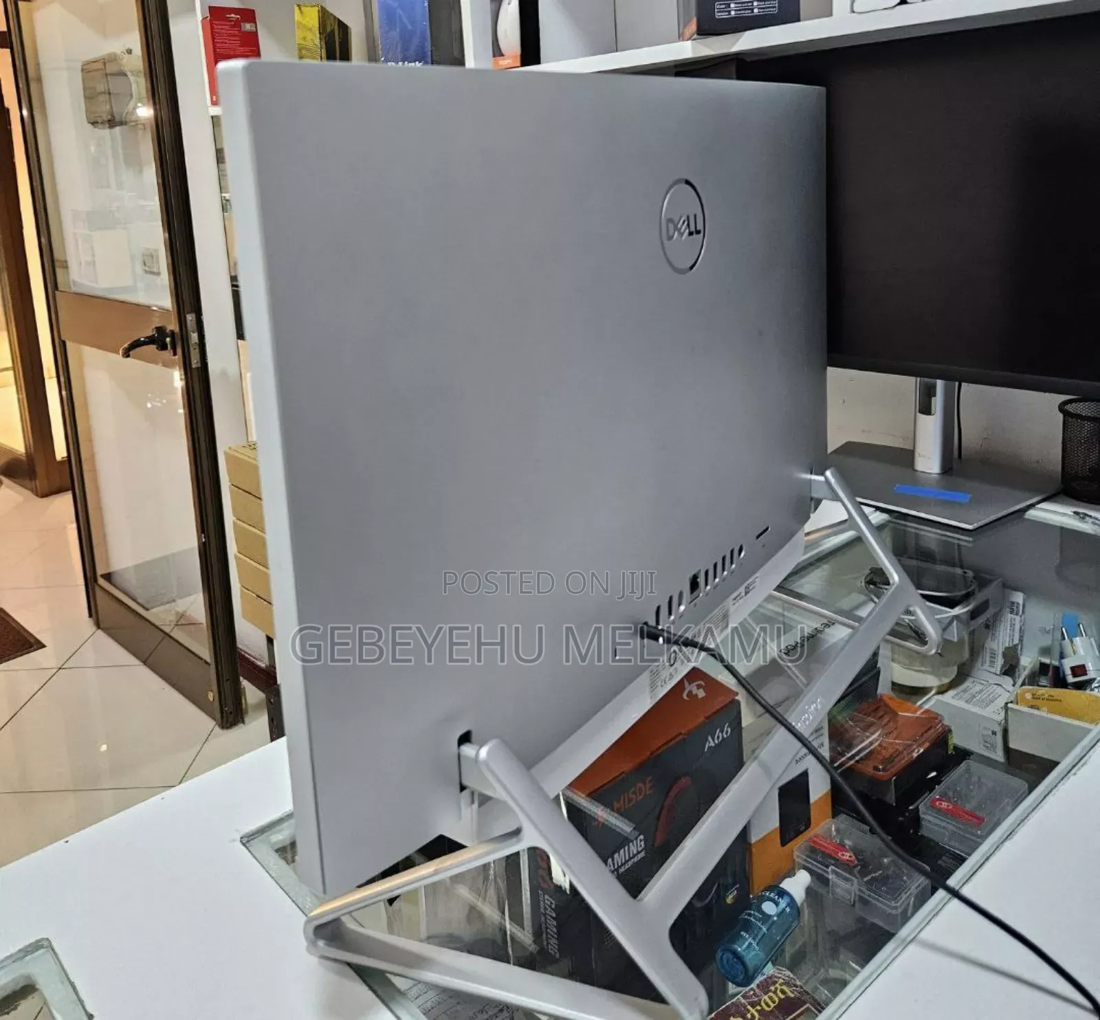 New Laptop Dell 12GB Intel Core I7 SSD 512GB