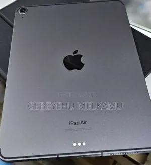 New Apple iPad Air (2022) 64 GB Silver