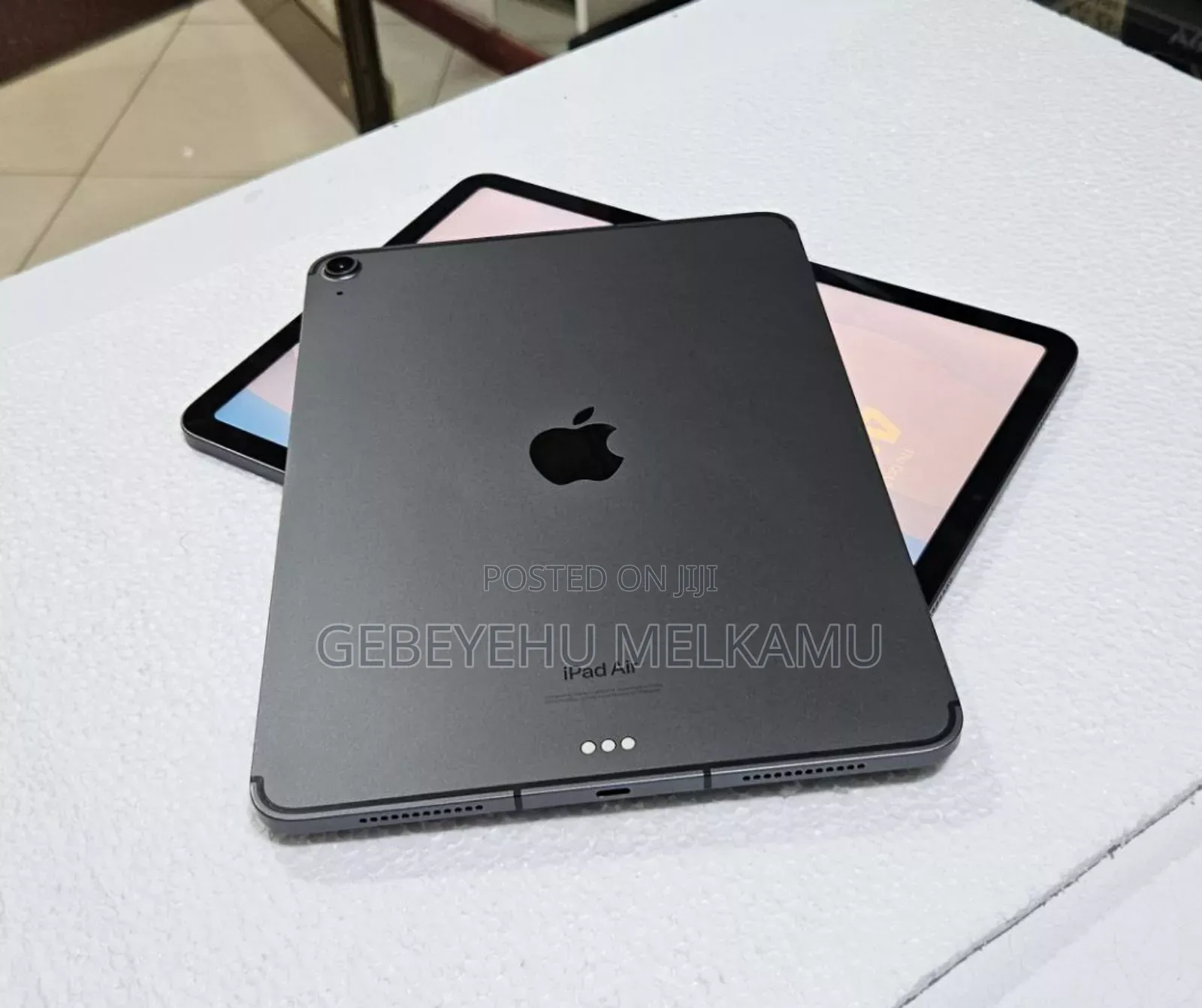 New Apple iPad Air (2022) 64 GB Silver