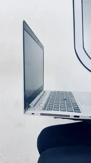 New Laptop HP 8GB SSD 512GB