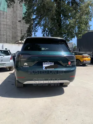 AITO M9 100kWh EV AWD 2024 Green