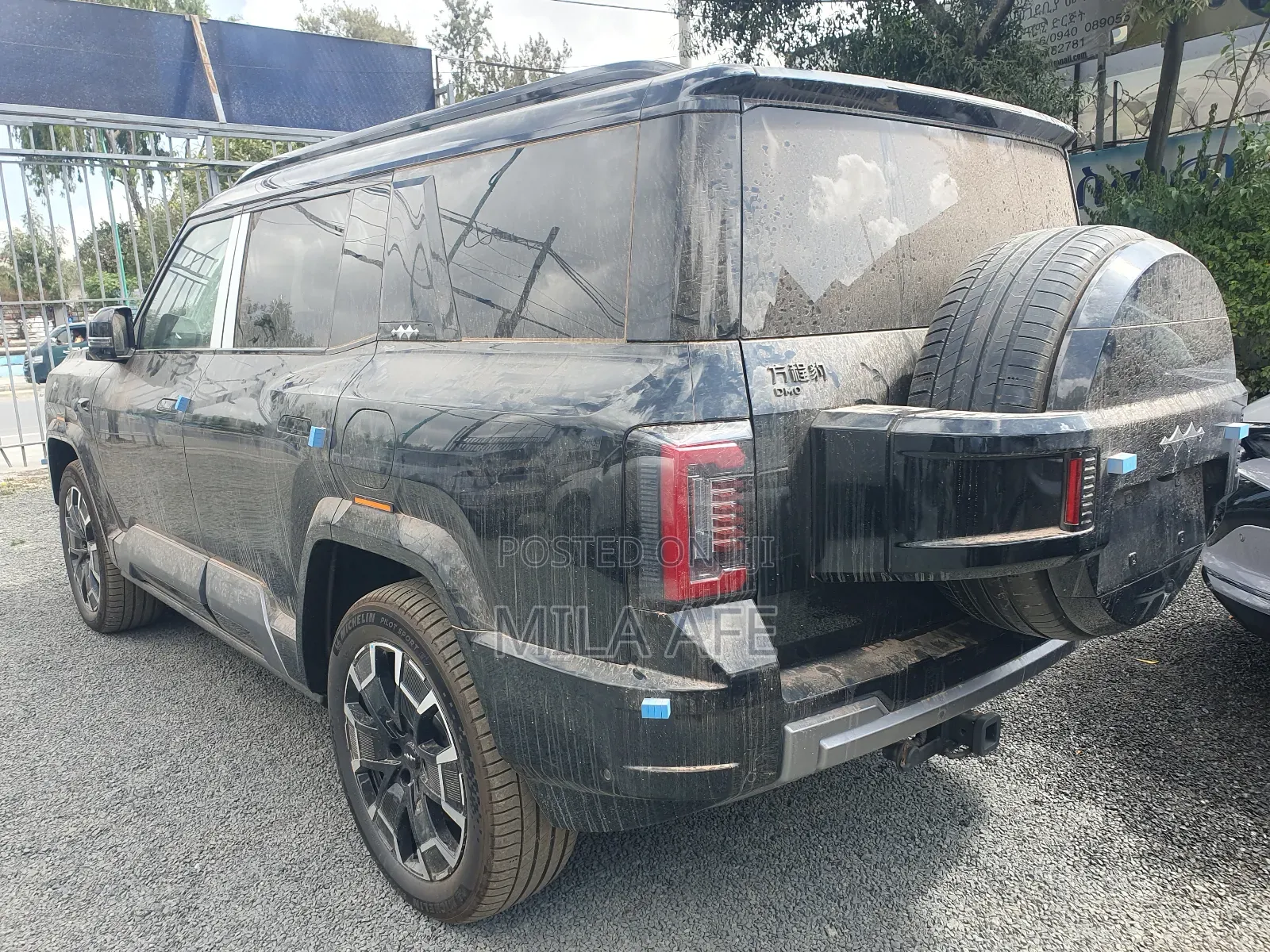 New BYD Leopard 8 2.0 Hybrid AWD 2025 Black