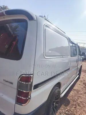Toyota HiAce 2008 White