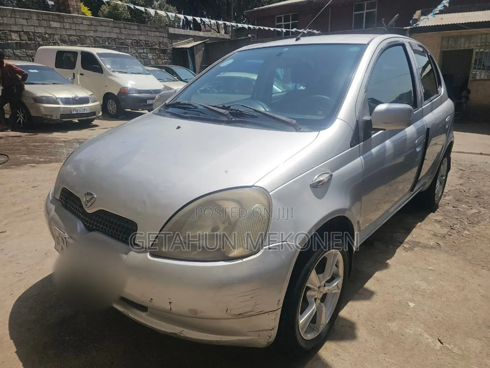 Toyota Vitz 2001 Silver