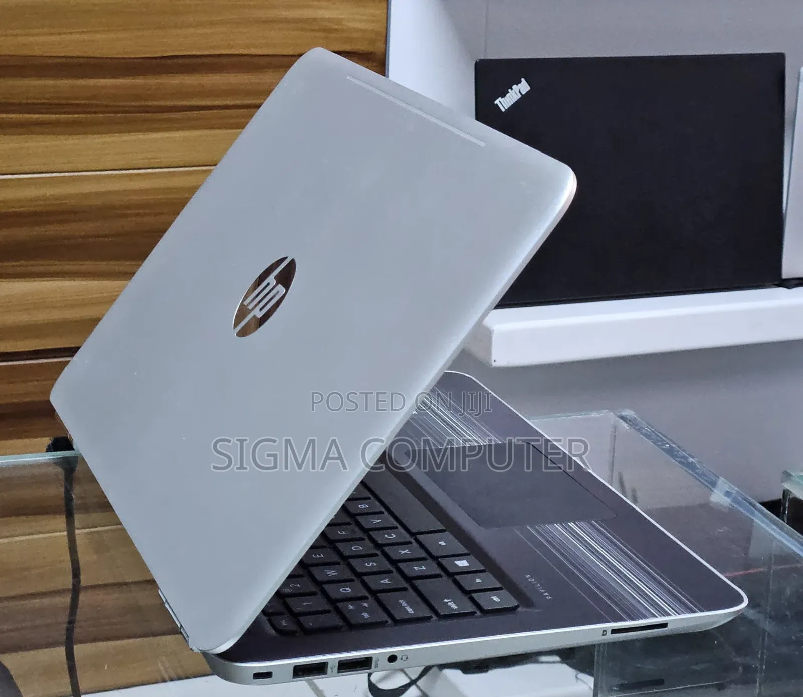 New Laptop HP Pavilion 15 8GB Intel Core I5 SSD 256GB