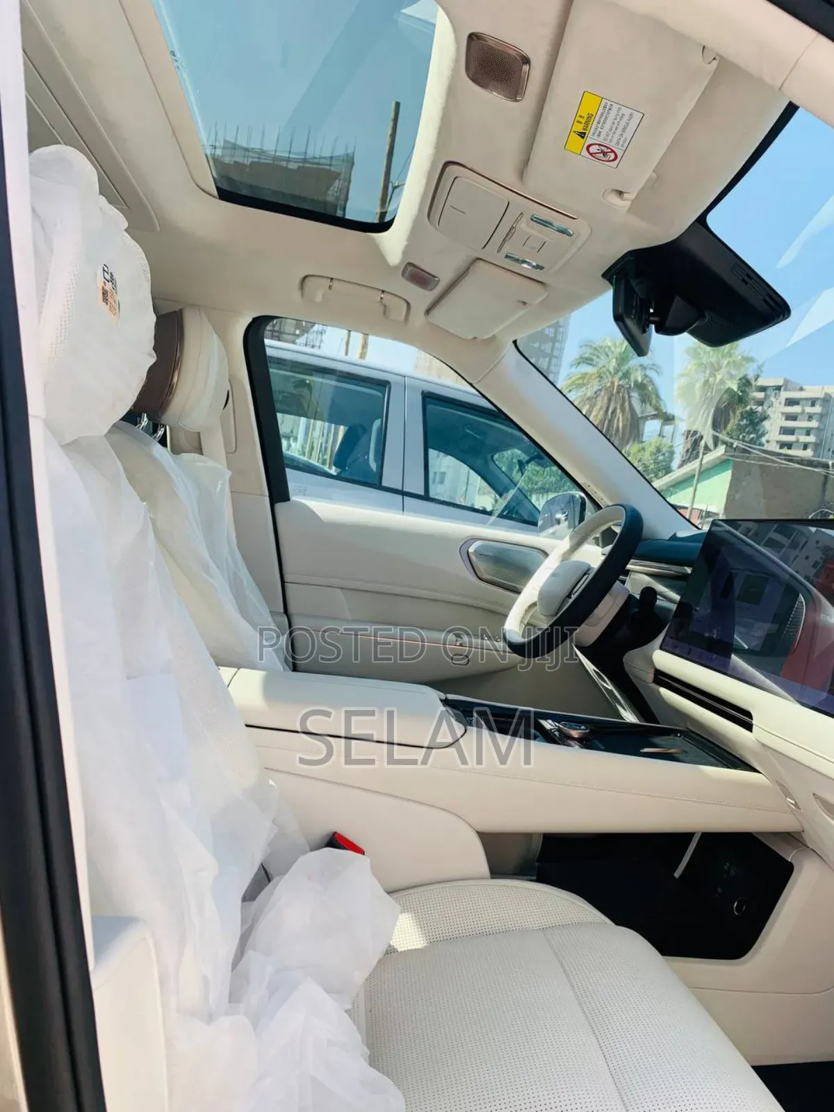 New Lynk & Co 900 2025 Silver