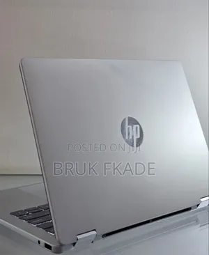 New Laptop HP OmniBook 5 Flip 16GB Intel Core 7 SSD 512GB