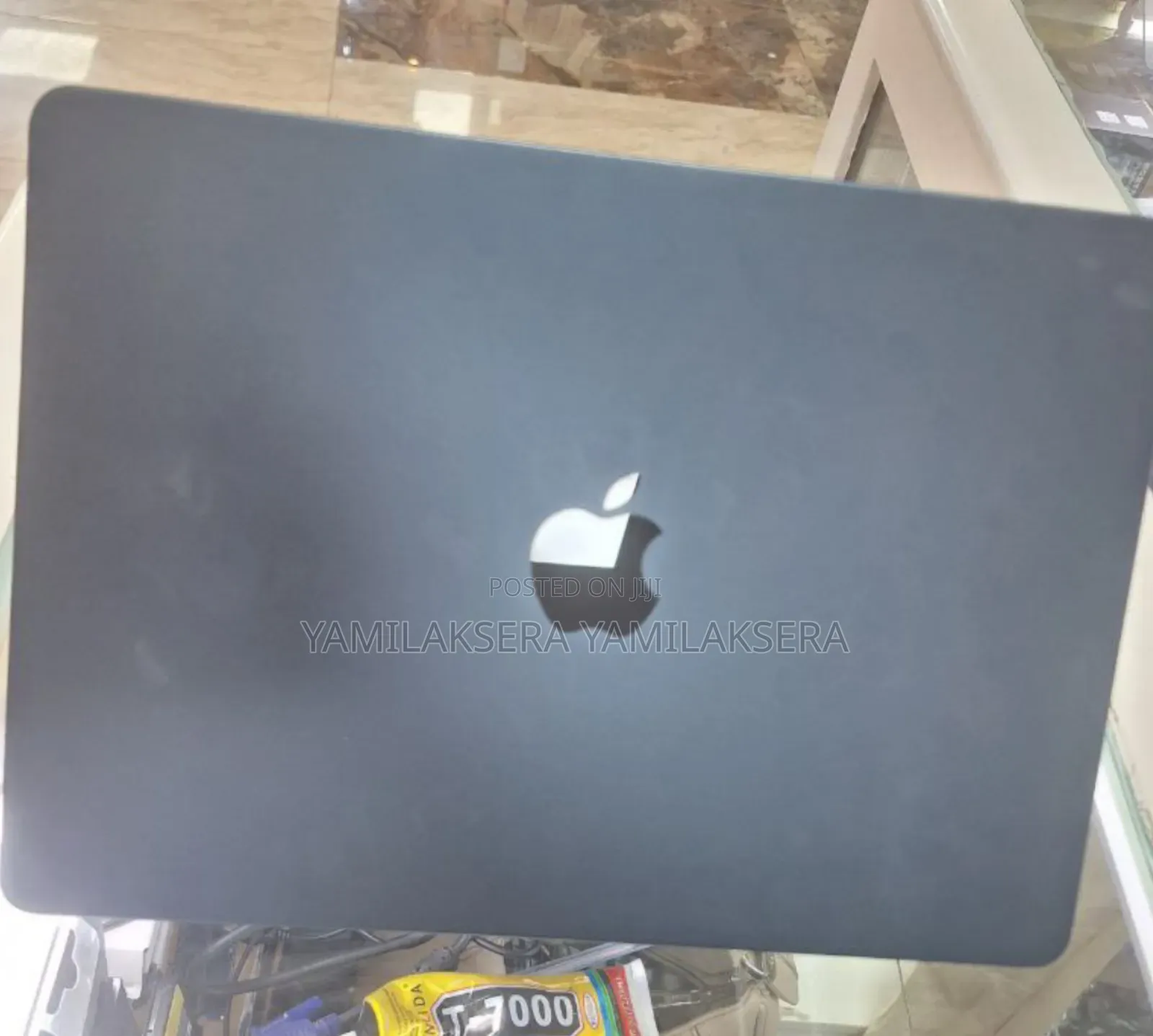 New Laptop Apple MacBook Air 2024 M3 13-Inch 8GB Apple M3 SSD 256GB