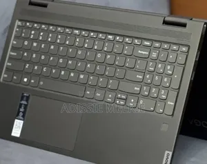 New Laptop Lenovo Yoga 7i 12GB Intel Core I7 SSD 512GB