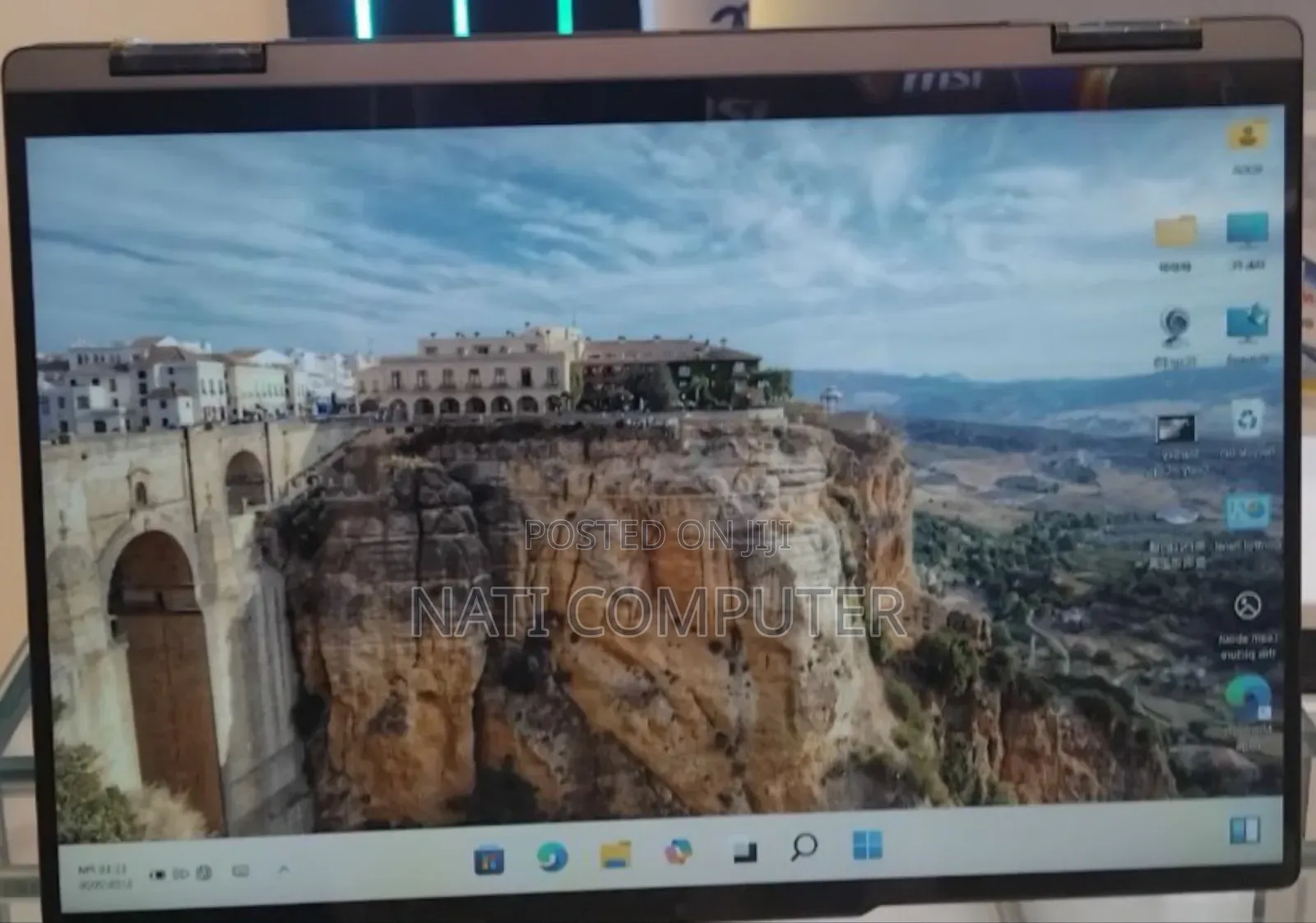 New Laptop Lenovo Yoga 7i 16GB Intel Core Ultra 7 SSD 1T