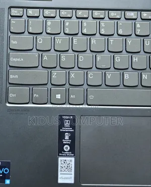 New Laptop Lenovo Yoga 7i 12GB Intel Core I5 SSD 512GB