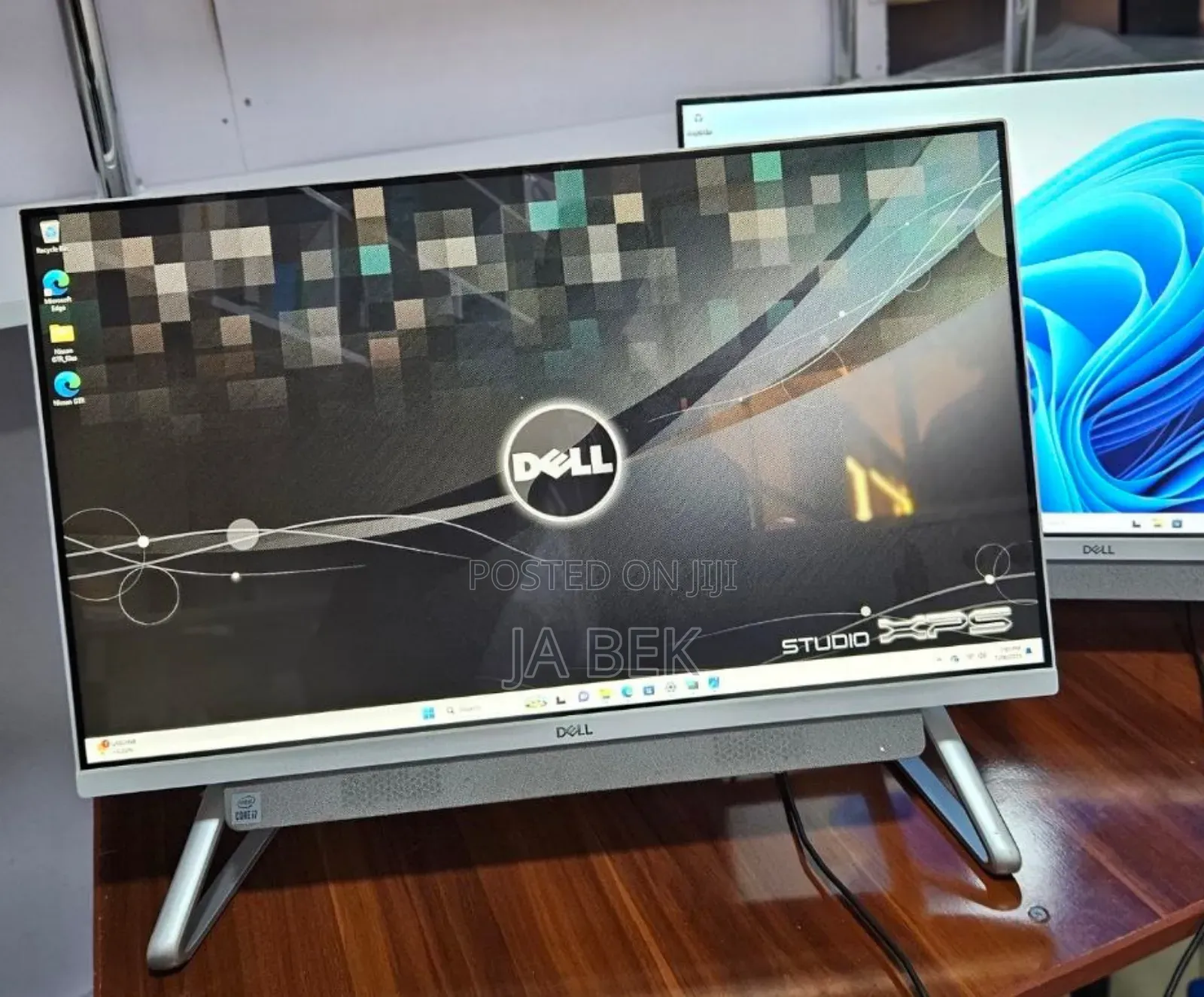 New Dell Inspiron 27 All-in-One 12GB Intel Core i7 SSD 512GB