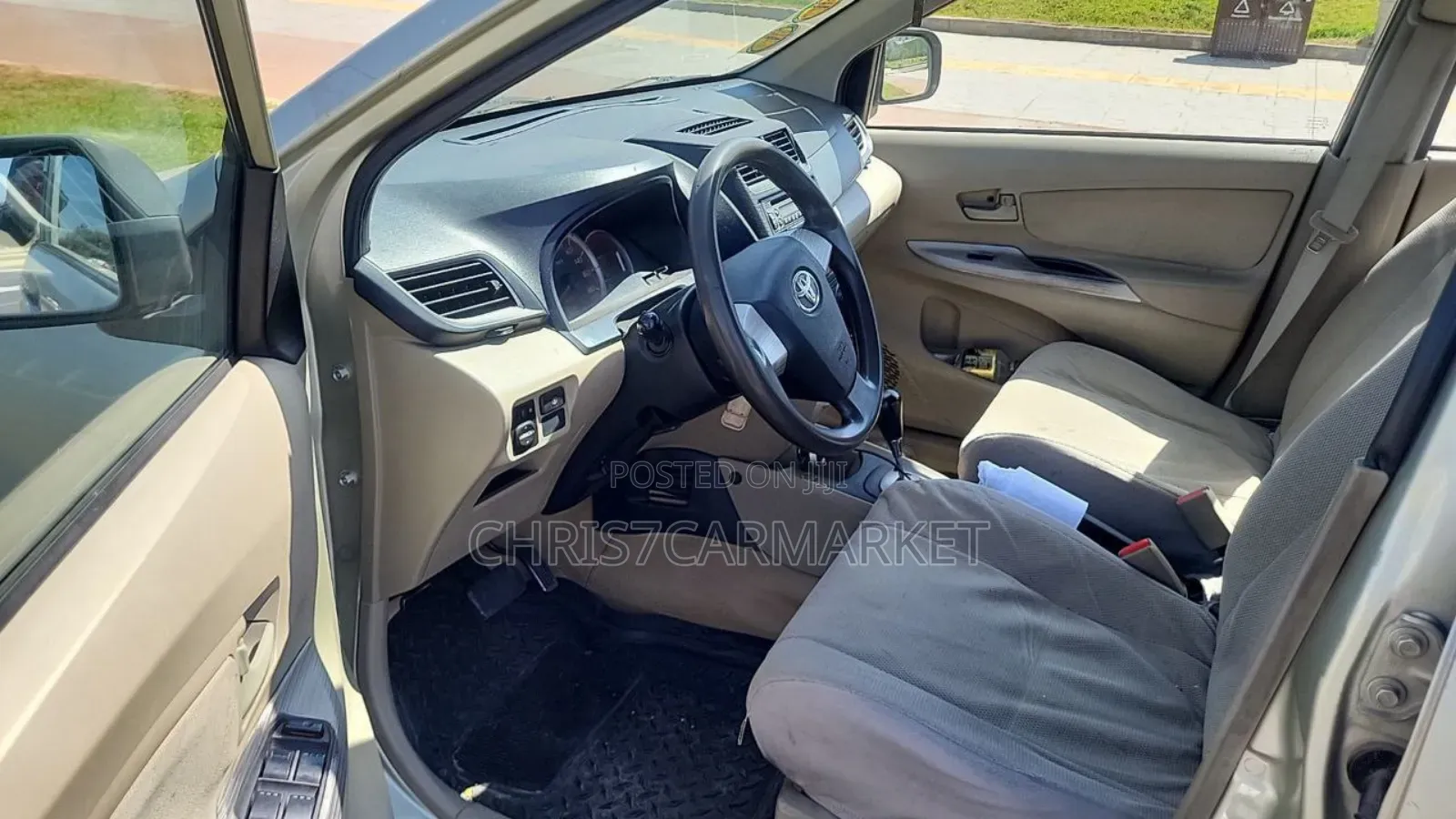 Toyota Avanza 2015 Gold