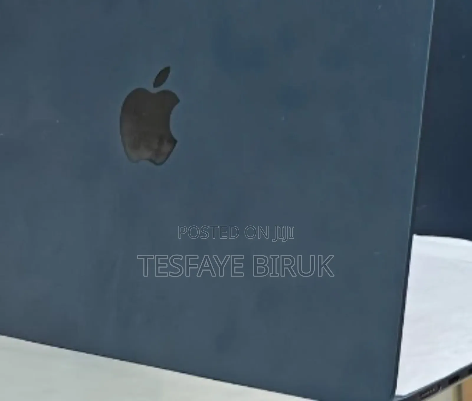 New Laptop Apple MacBook Air 2025 M4 13-Inch 16GB Apple M4 SSD 256GB