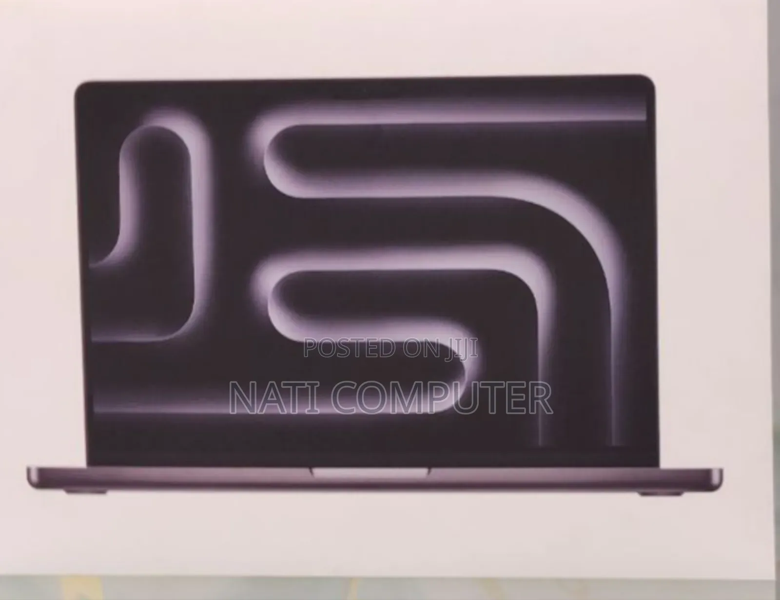 New Laptop Apple Macbook Pro 2025 M5 14-Inch 16GB Apple M5 SSD 512GB