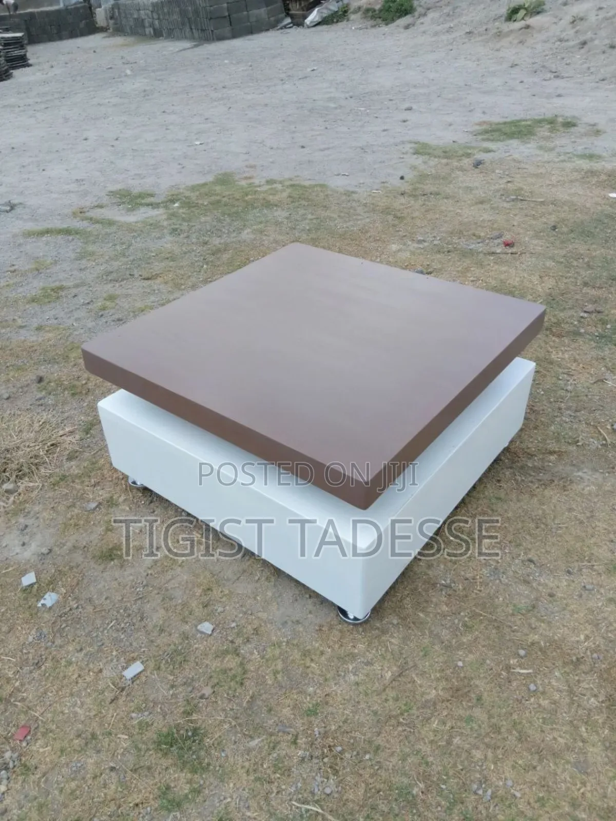 Center Table or Sofa Table 80*80cm