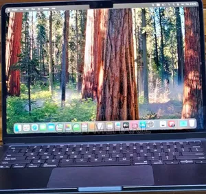 New Laptop Apple MacBook Air 2025 M4 13-Inch 16GB Apple M4 SSD 256GB