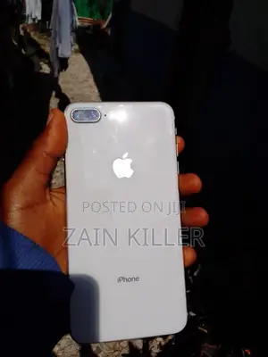 Apple iPhone 8 Plus 64 GB White