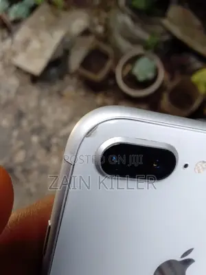 Apple iPhone 8 Plus 64 GB White