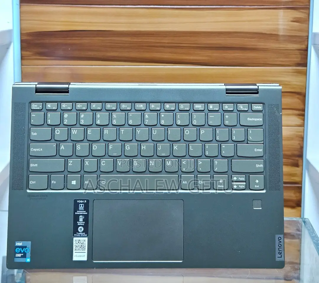 New Laptop Lenovo Yoga 7i 12GB Intel Core I5 SSD 512GB