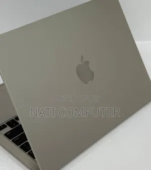 New Laptop Apple MacBook Air 2025 M4 13-Inch 16GB Apple M4 SSD 256GB