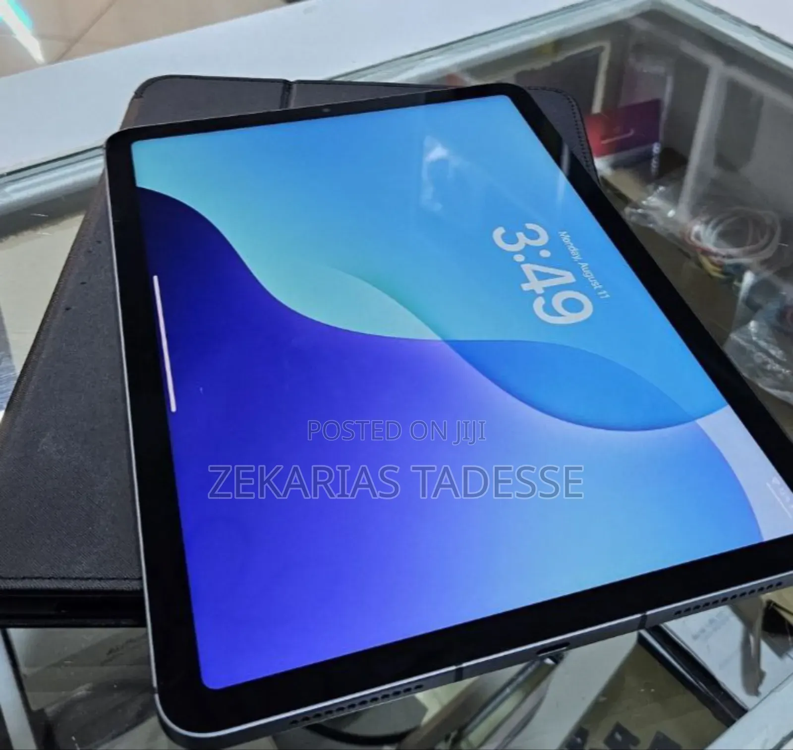 New Apple iPad Air (2022) 64 GB Silver