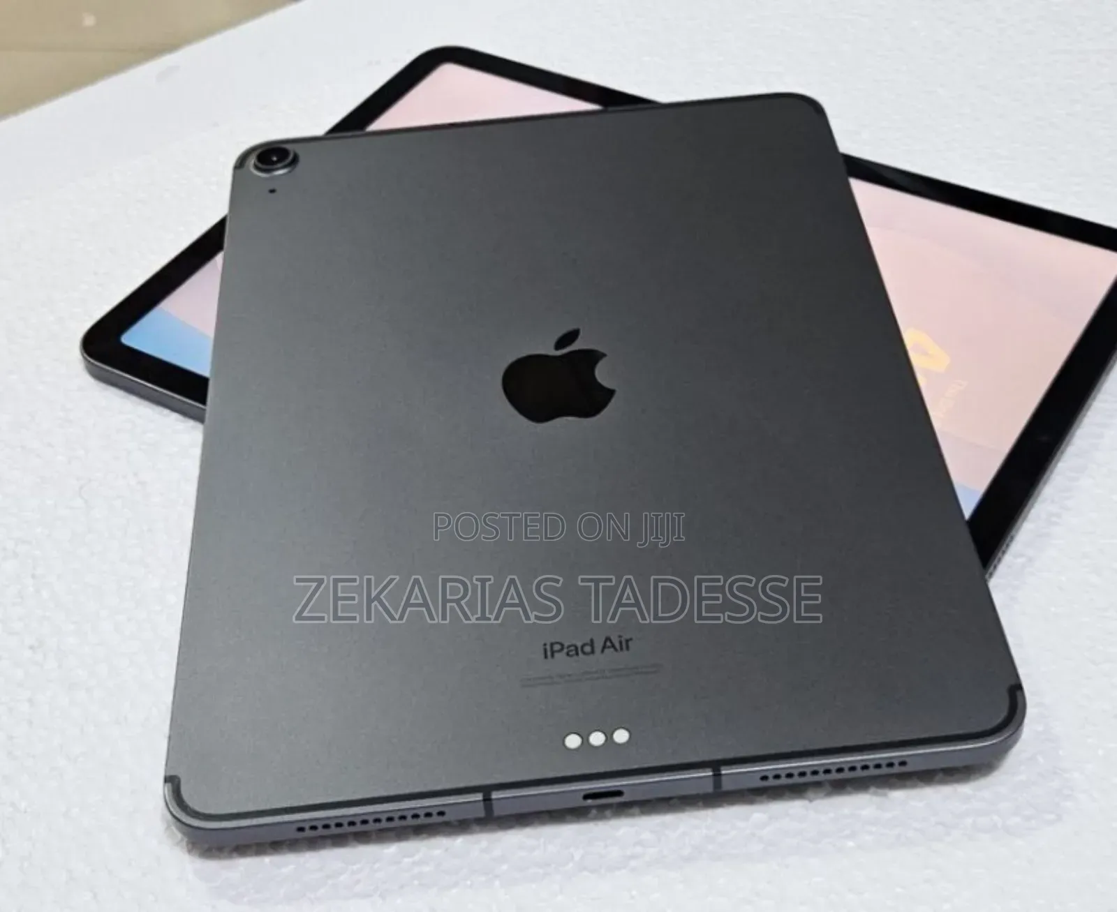 New Apple iPad Air (2022) 64 GB Silver