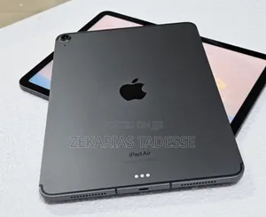 New Apple iPad Air (2022) 64 GB Silver