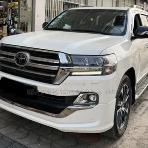 Toyota Land Cruiser 2020 White