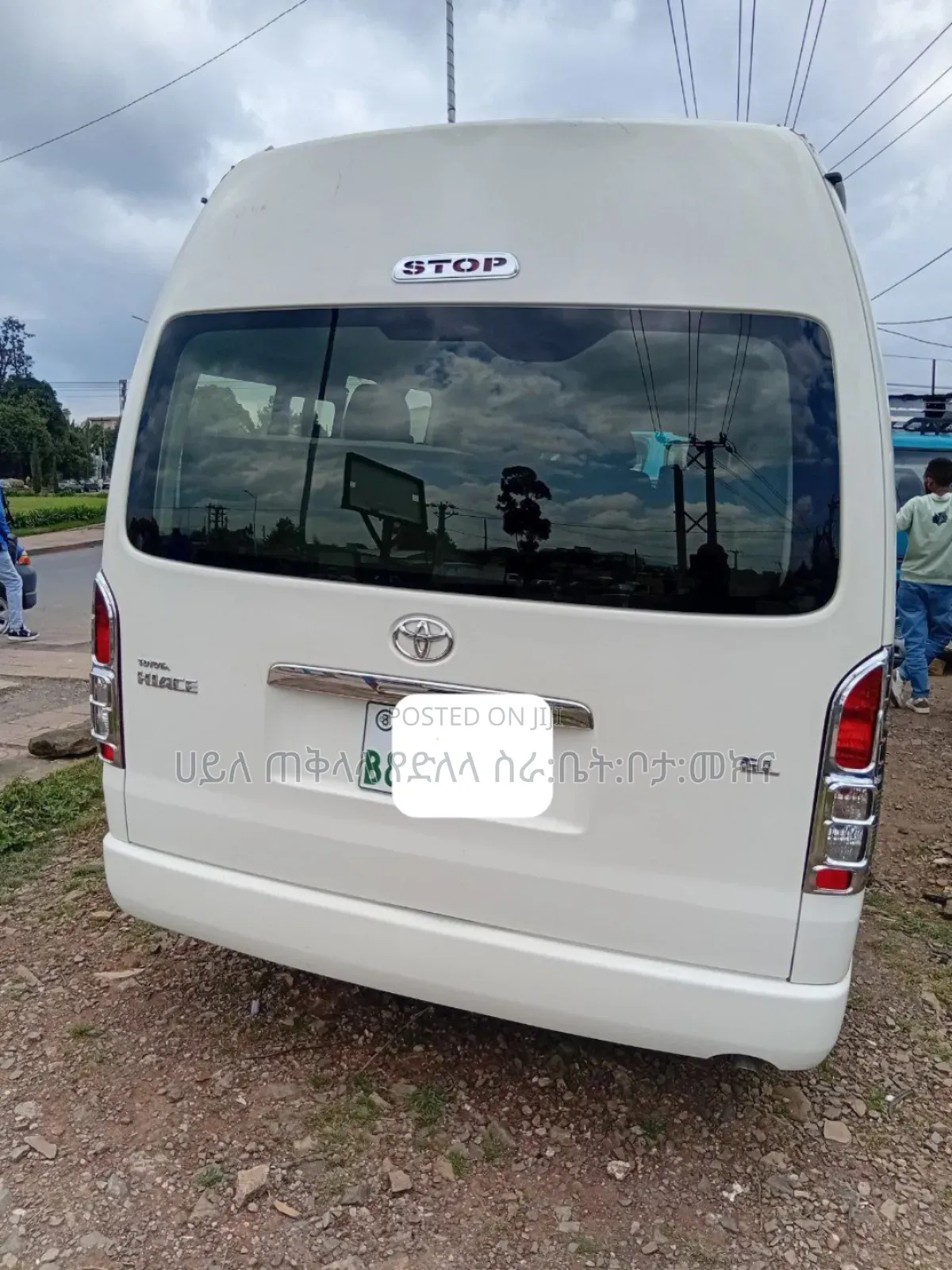 Toyota HiAce 2022 White
