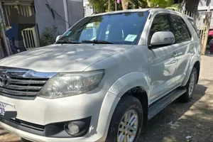 Toyota Fortuner 2013 White