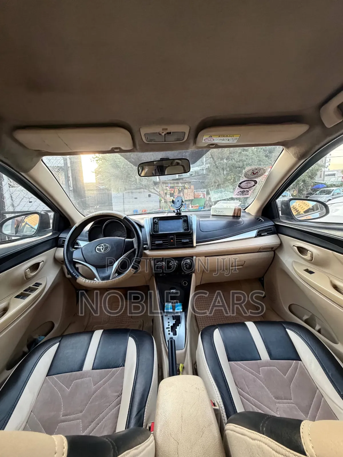 Toyota Yaris 2015 Brown