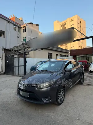 Toyota Yaris 2015 Brown