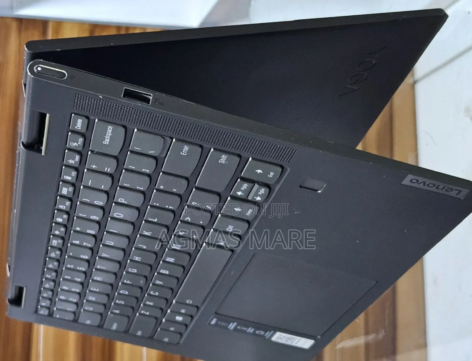 New Laptop Lenovo Yoga 7i 12GB Intel Core I5 SSD 512GB