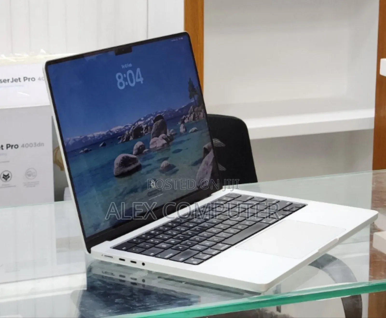 New Laptop Apple MacBook Pro M1 16GB Apple M1 Pro SSD 512GB