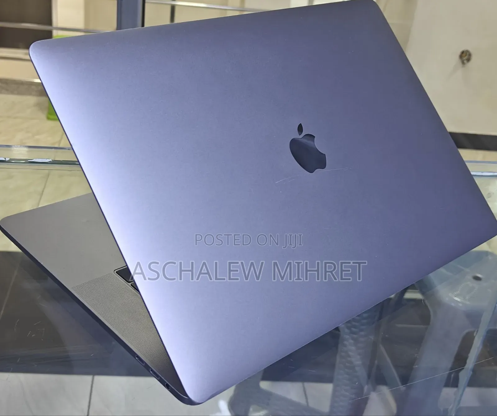 New Laptop Apple MacBook Pro 2019 32GB Intel Core I7 SSD 256GB