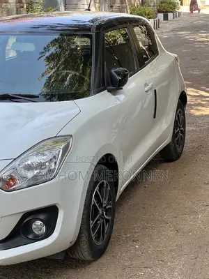 Suzuki Swift 2021 White
