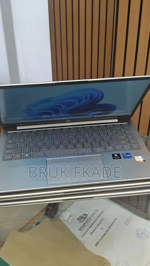 New Laptop HP Stream Notebook 16GB Intel Core i7 SSD 512GB