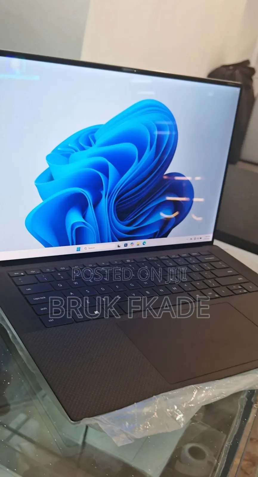 New Laptop Dell XPS 15 16GB Intel Core I7 SSD 512GB