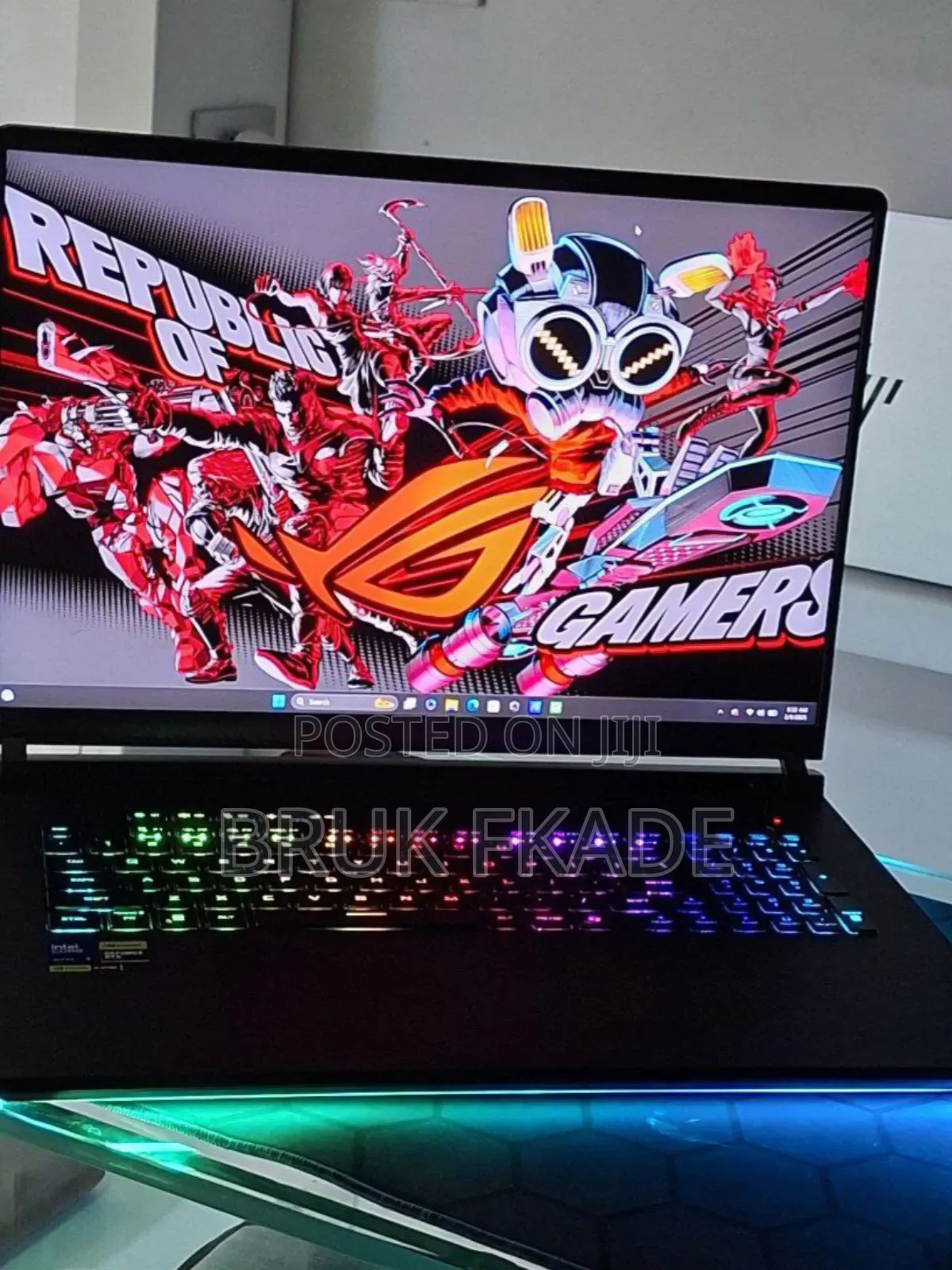 New Laptop Asus ROG Strix G16 G614 32GB Intel Core Ultra 9 SSD 2T