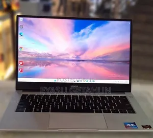 New Laptop Howard 8GB AMD Ryzen 5 SSD 512GB