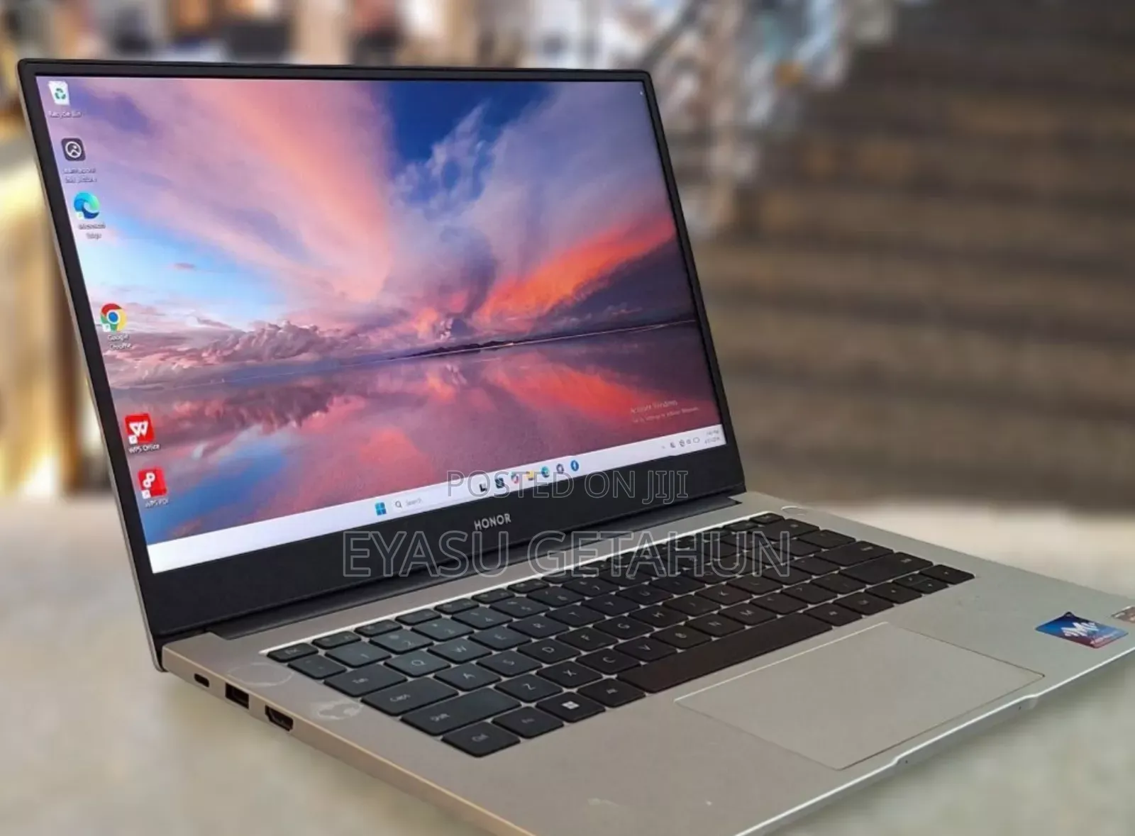 New Laptop Howard 8GB AMD Ryzen 5 SSD 512GB