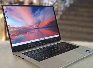 New Laptop Howard 8GB AMD Ryzen 5 SSD 512GB